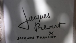 Jacques Prévert : une grande figure de la littérature française Jacques Prévert : une grande figure de la littérature française