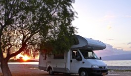 Retour d’expérience sur mon été en camping à Martigues en bord de mer Retour d’expérience sur mon été en camping à Martigues en bord de mer
